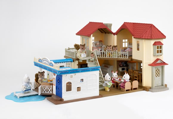 https://www.sylvanianfamilies.com/assets/includes_gl/img/catalog/connect/sylvanian/akari_restaurant.jpg