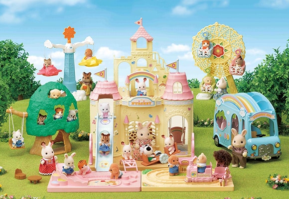 https://www.sylvanianfamilies.com/assets/includes_gl/img/catalog/connect/sylvanian/nursery_ferris-wheel_small-airplane_rainbow-bus.jpg