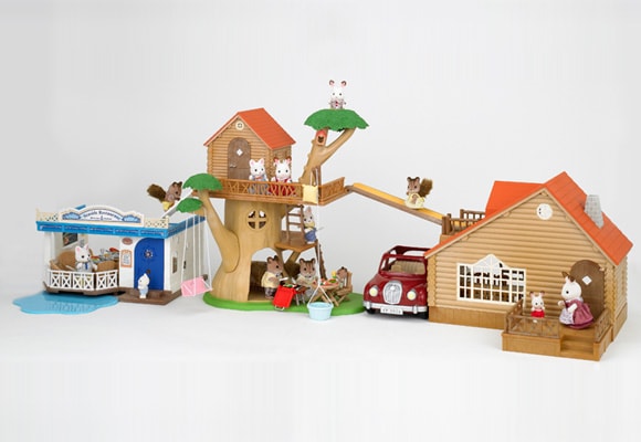 https://www.sylvanianfamilies.com/assets/includes_gl/img/catalog/connect/sylvanian/restaurant_cottage_treehouse.jpg