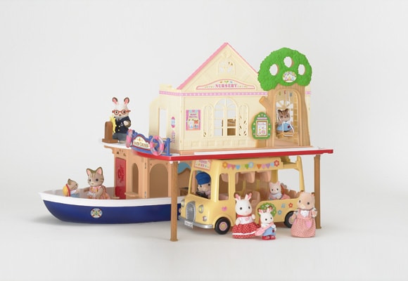 https://www.sylvanianfamilies.com/assets/includes_gl/img/catalog/connect/sylvanian/youchien_cruiseboat.jpg