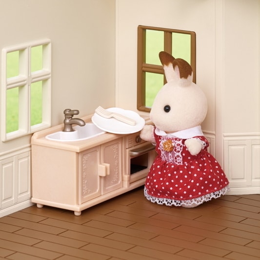 Sylvanian Family - Red Roof Cosy Cottage Starter Home With A Rabbit Figure  & Furniture - Call Us For Help And Advice On 0161 761 6608