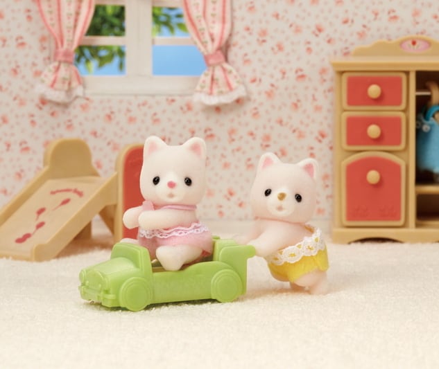 Sylvanian families Bebe Cat Silk Figure Multicolor