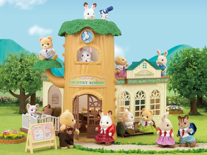Sylvanian Families Country Tree School Doll Playset 5105 