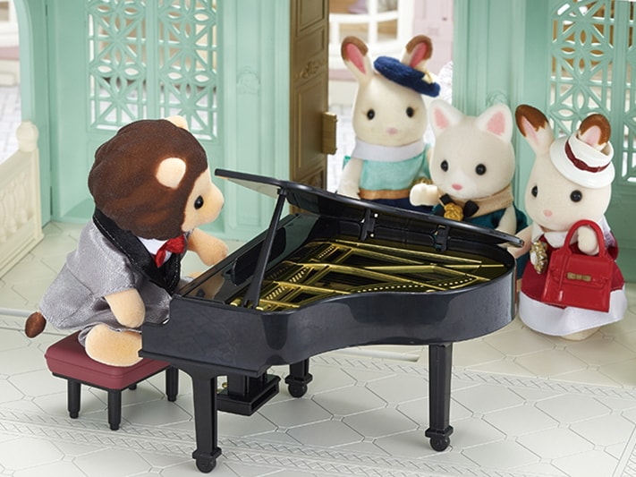 Grand piano Epoch Sylvanian Families Town Series city of concert set 