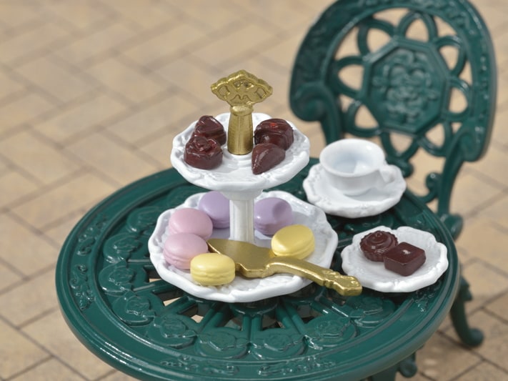 Tea and Treats Set - 7