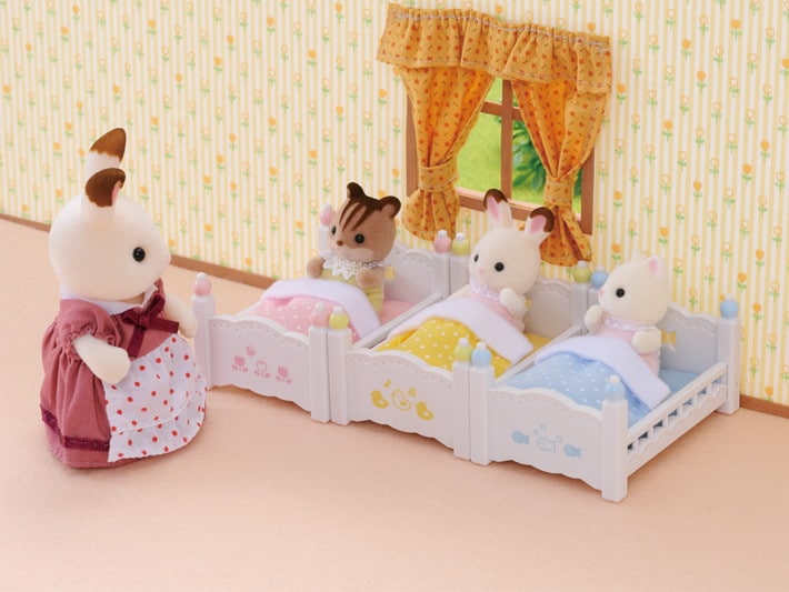 Trīsstāvīga mazuļu gultiņa - 5